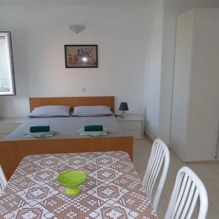 Διαμέρισμα Jasna *